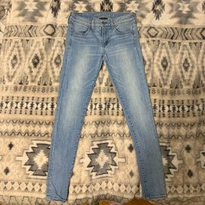 Women’s American Eagle Skinny Jeans Size:4 Super cute! Super Stretchy!